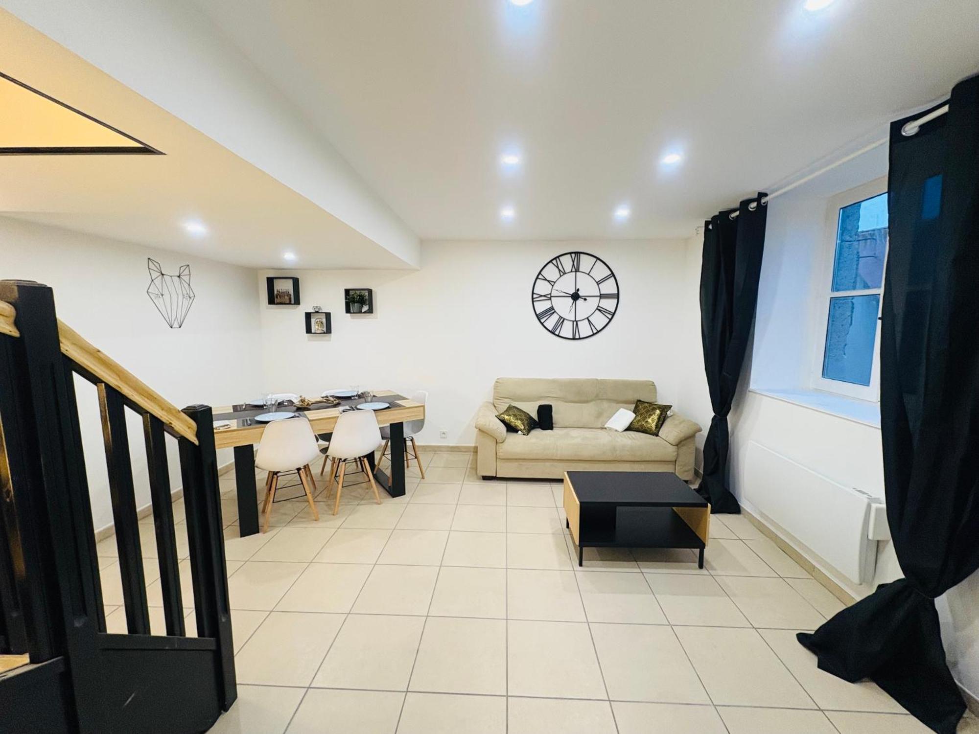 Apartment Magnifique 6 Personnes *